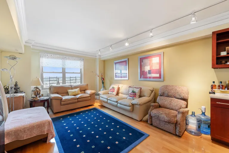 New York City Real Estate | View 107-40 Queens Boulevard, PH1 | room 4 | View 5
