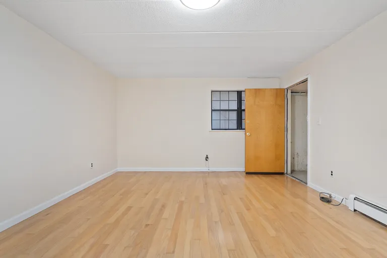 New York City Real Estate | View 68-21 242nd Street, 37A | room 4 | View 5