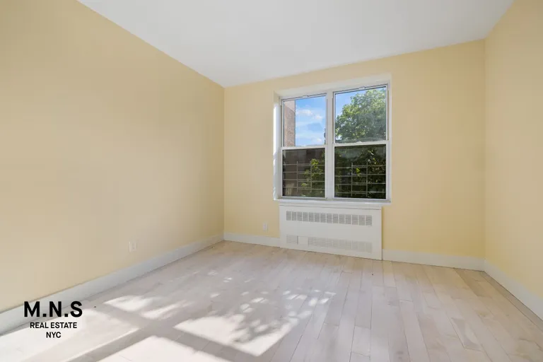 New York City Real Estate | View 165 East 19th Street, 3D | room 3 | View 4