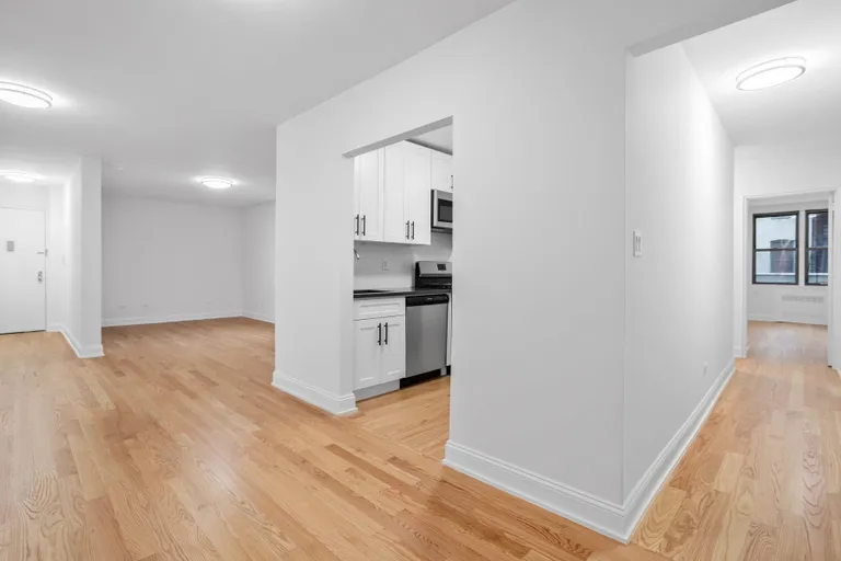 New York City Real Estate | View 441 Convent Avenue, 1D | room 3 | View 4