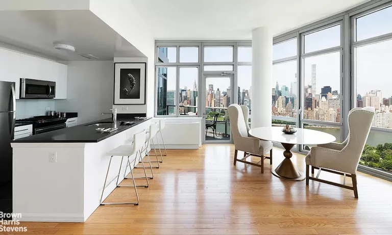 New York City Real Estate | View 4545 Center Boulevard, PH19 | room 7 | View 8