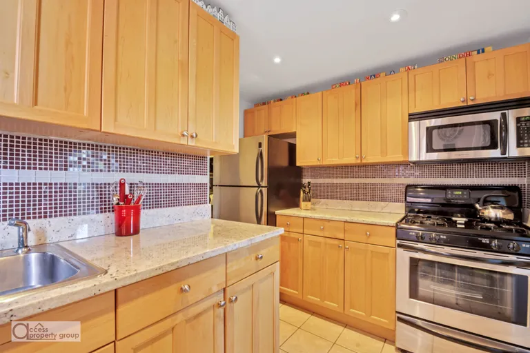 New York City Real Estate | View 100 Park Terrace West, 5F | room 6 | View 7