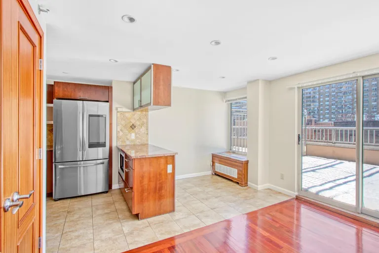 New York City Real Estate | View 1180 Brighton Beach Avenu, 7B | room 7 | View 8
