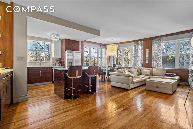 New York City Real Estate | View 45 Oceana Drive East, 2G | room 1 | View 2