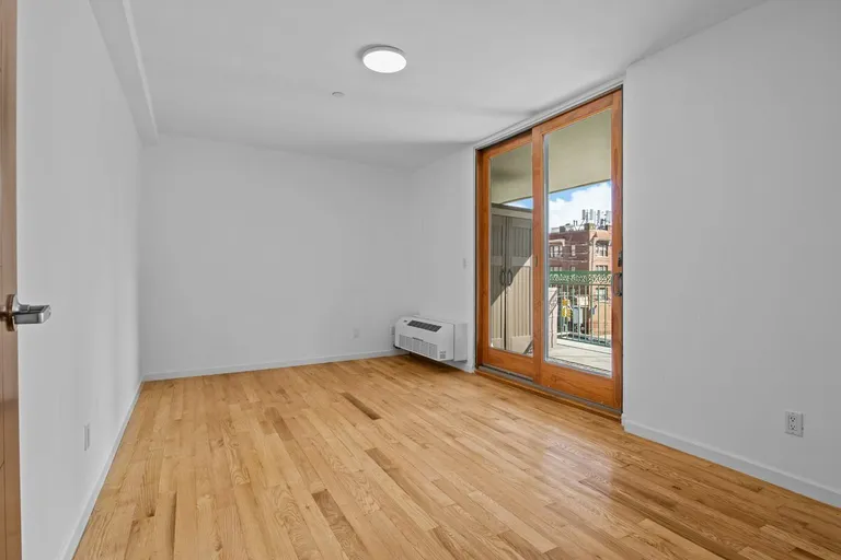 New York City Real Estate | View 2882 West 15th Street, 3B | room 4 | View 5
