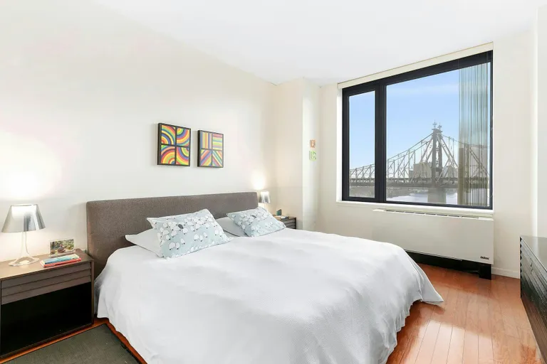 New York City Real Estate | View 455 Main Street, PH1A | room 3 | View 4