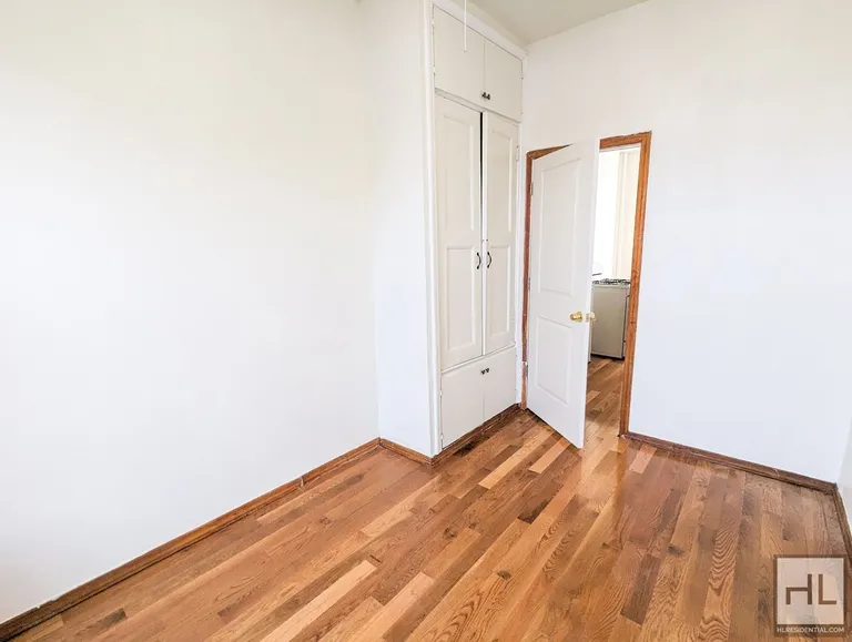 New York City Real Estate | View 417 Grant Avenue, 1 | room 2 | View 3