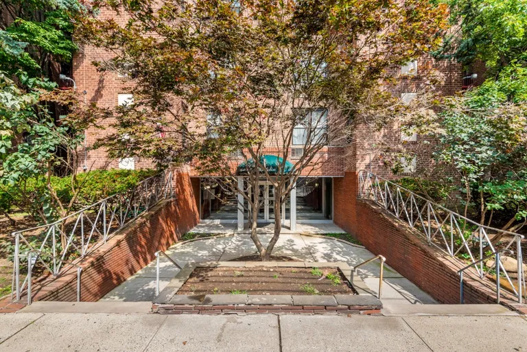 New York City Real Estate | View 65-15 38th Ave., 5F | 2 Beds, 2 Baths | View 1