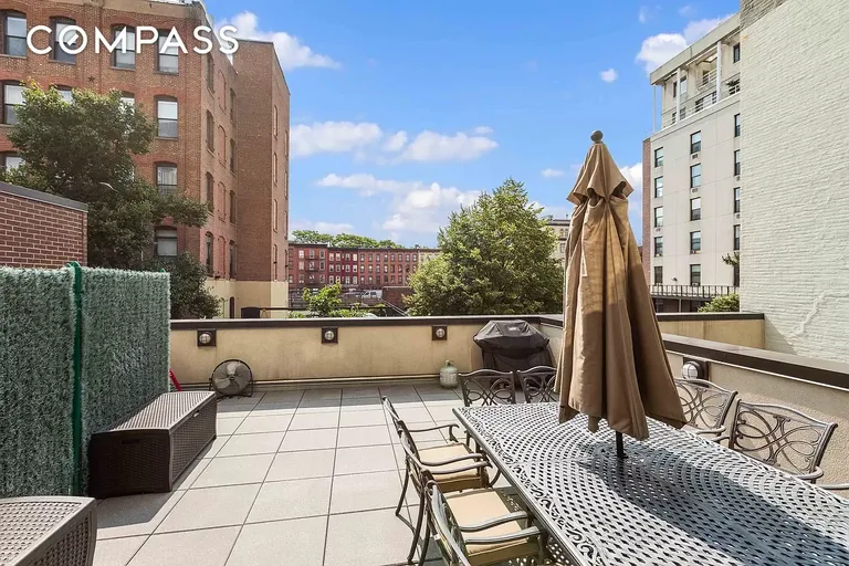 New York City Real Estate | View 20 Tiffany Place, 2S | room 1 | View 2