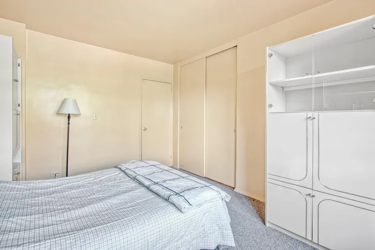 New York City Real Estate | View 458 Neptune Avenue, 3R | room 15 | View 16