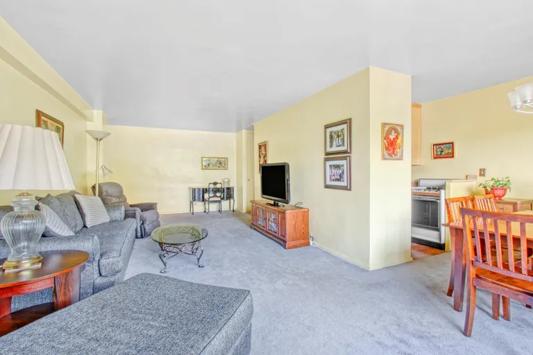 New York City Real Estate | View 458 Neptune Avenue, 3R | room 4 | View 5