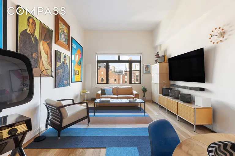 New York City Real Estate | View 11-02 49th Avenue, 6G | room 1 | View 2