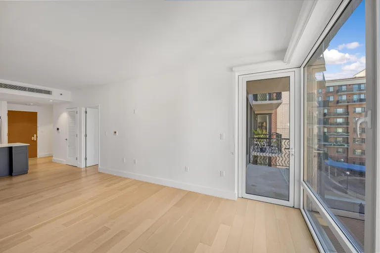New York City Real Estate | View 133 Beach 116th Street, 4L | room 13 | View 14