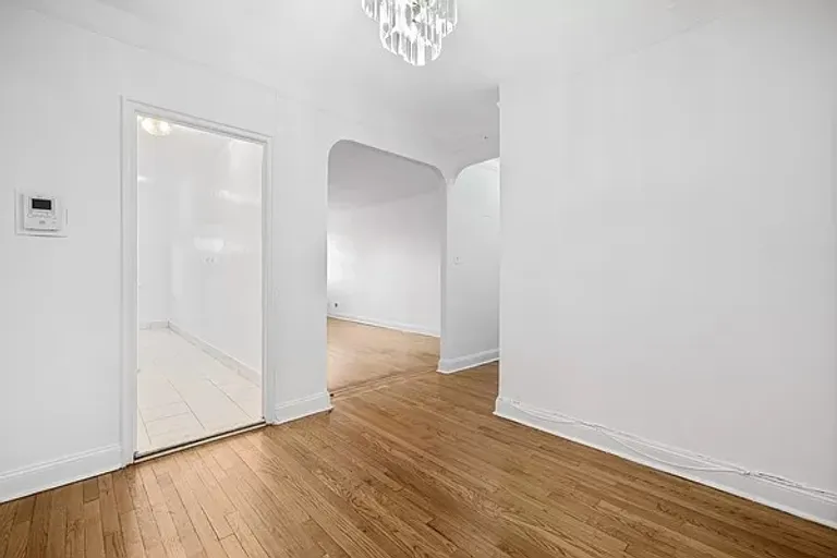 New York City Real Estate | View 63-109 Saunders Street, A11 | room 1 | View 2