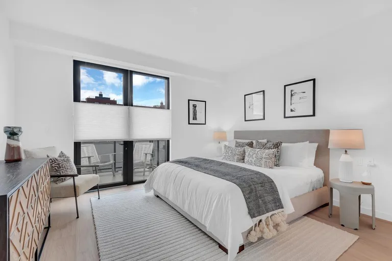 New York City Real Estate | View 22 Huntington Street, HOUSE | room 9 | View 10