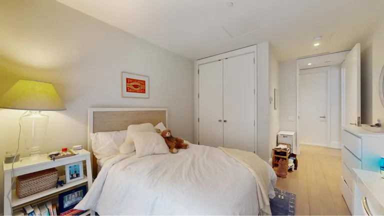 New York City Real Estate | View 301 East 50th Street, 3A | room 6 | View 7