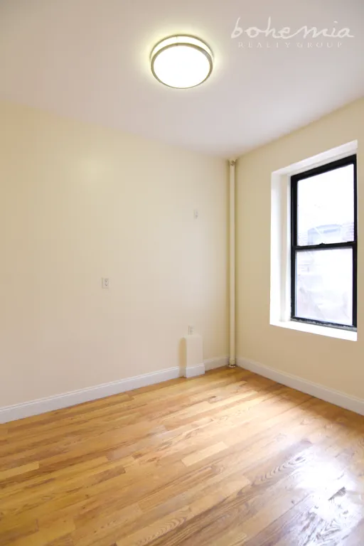 New York City Real Estate | View 12 Pinehurst Avenue, 6H | room 4 | View 5