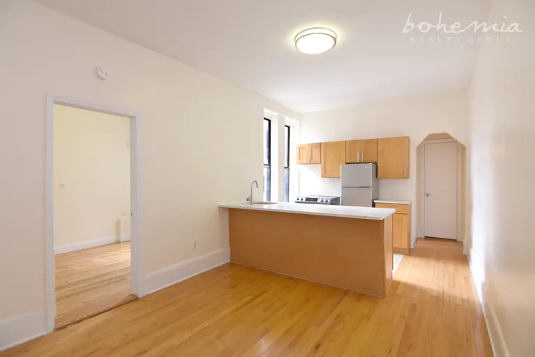New York City Real Estate | View 12 Pinehurst Avenue, 6H | 1 Bed, 1 Bath | View 1