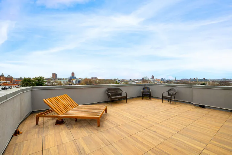 New York City Real Estate | View 766 Decatur Street, 2A | room 7 | View 8