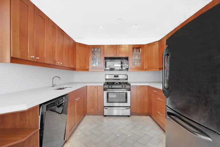New York City Real Estate | View 209 Smith Street, 4B | room 1 | View 2