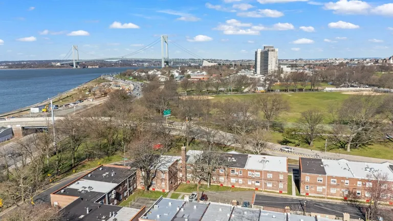 New York City Real Estate | View 1001 Shore Parkway, 2 | room 17 | View 18