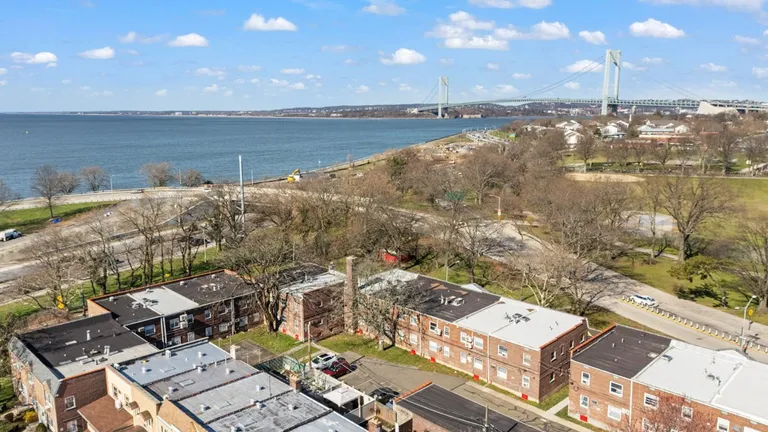 New York City Real Estate | View 1001 Shore Parkway, 2 | room 15 | View 16