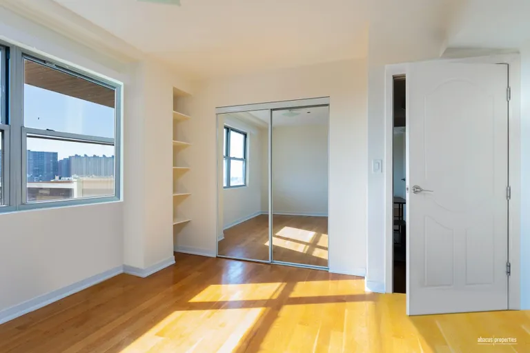 New York City Real Estate | View 3047 Brighton 6th St, 9A | room 12 | View 13