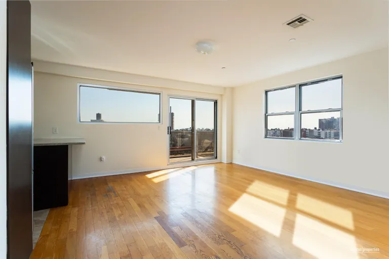 New York City Real Estate | View 3047 Brighton 6th St, 9A | room 4 | View 5