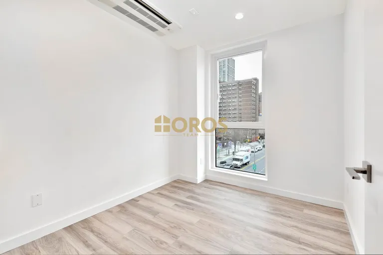 New York City Real Estate | View 355 Grand Street, 3 | room 4 | View 5