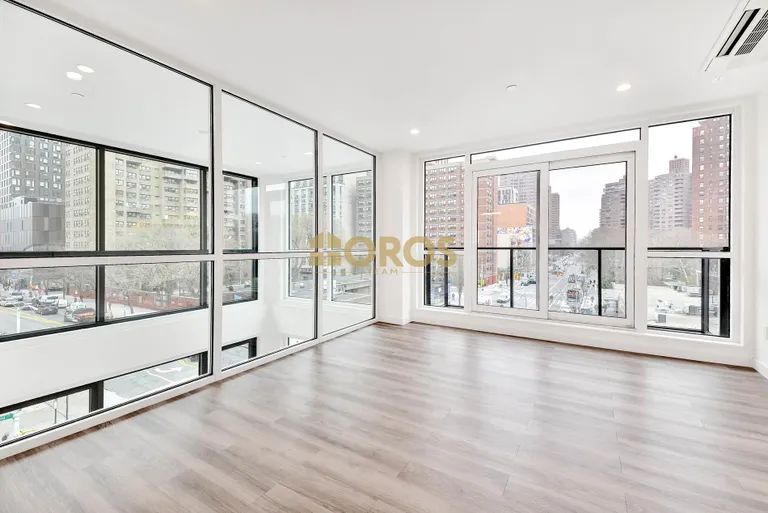New York City Real Estate | View 355 Grand Street, 3 | room 3 | View 4