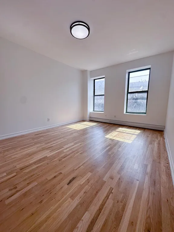 New York City Real Estate | View 194 Macdougal Street | room 4 | View 5
