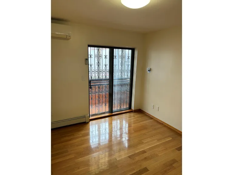 New York City Real Estate | View 68-03 41st Avenue, 3B | room 4 | View 5