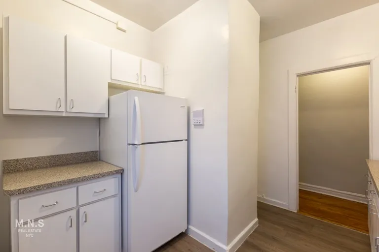 New York City Real Estate | View 514 West 213th Street, 5A | room 2 | View 3