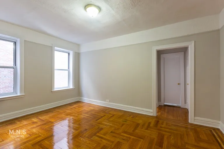 New York City Real Estate | View 514 West 213th Street, 5A | room 1 | View 2