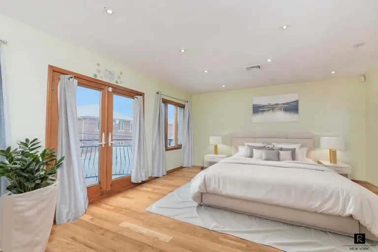 New York City Real Estate | View 265 Bay 8th Street, HOUSE | room 15 | View 16