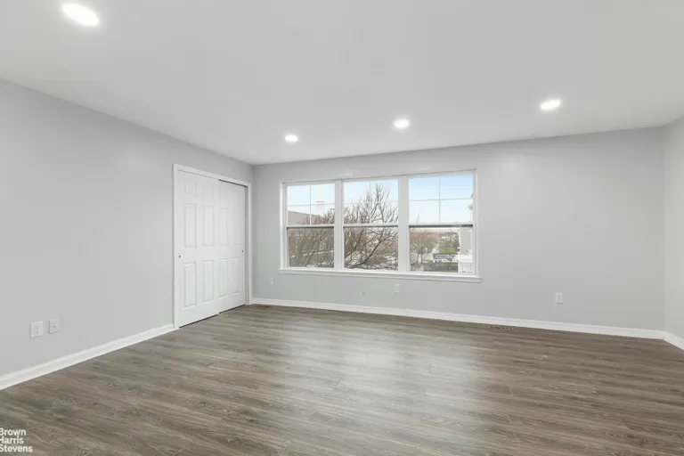 New York City Real Estate | View 7319 Lighthouse Drive, 1 | room 4 | View 5