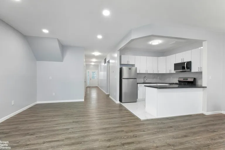 New York City Real Estate | View 7319 Lighthouse Drive, 1 | room 2 | View 3