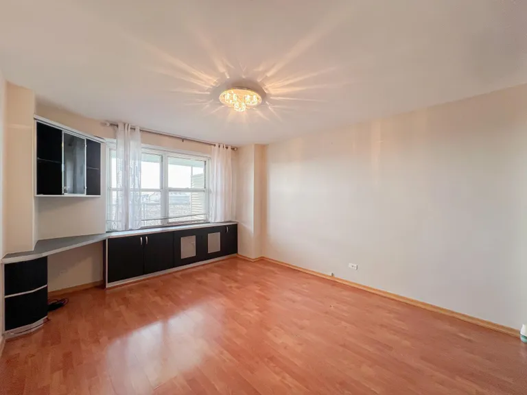 New York City Real Estate | View 1935 Shore Parkway, 6B | room 1 | View 2