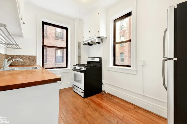 New York City Real Estate | View 35-45 82nd St, 3 | room 5 | View 6