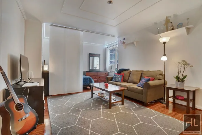 New York City Real Estate | View 39-30 52nd Street, 5E | room 1 | View 2