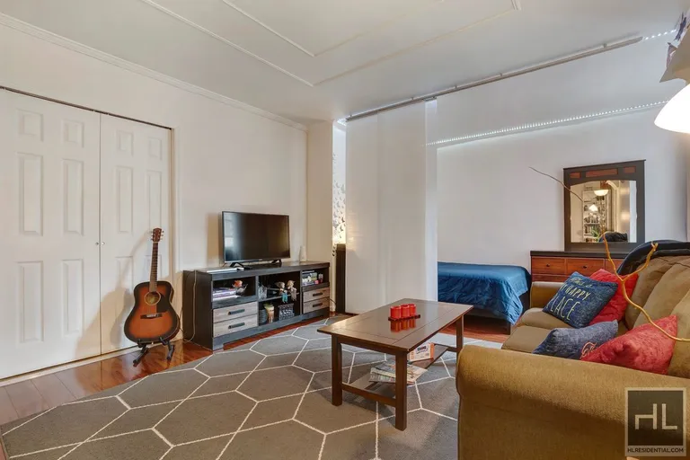 New York City Real Estate | View 39-30 52nd Street, 5E | room 4 | View 5