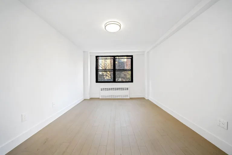 New York City Real Estate | View 62-60 99th Street, 726 | room 3 | View 4