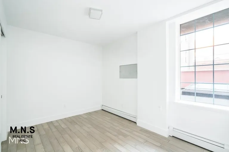 New York City Real Estate | View 423 Ocean Parkway, 1A | room 8 | View 9