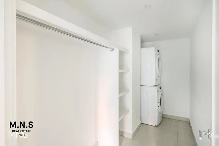 New York City Real Estate | View 423 Ocean Parkway, 1A | room 6 | View 7