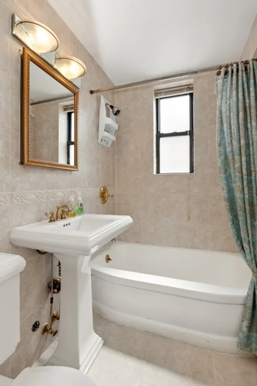 New York City Real Estate | View 2555 Batchelder St, 4H | room 5 | View 6