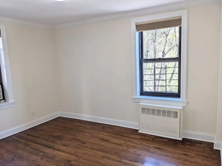 New York City Real Estate | View 295 Bennett Avenue, 6A | room 2 | View 3