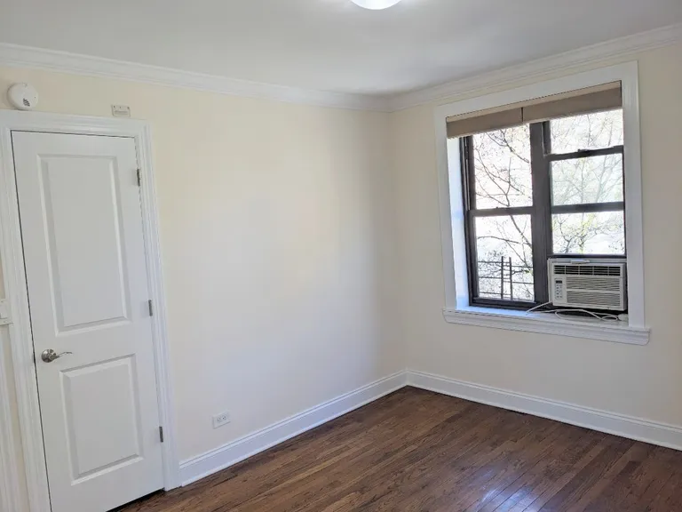 New York City Real Estate | View 295 Bennett Avenue, 6A | room 1 | View 2