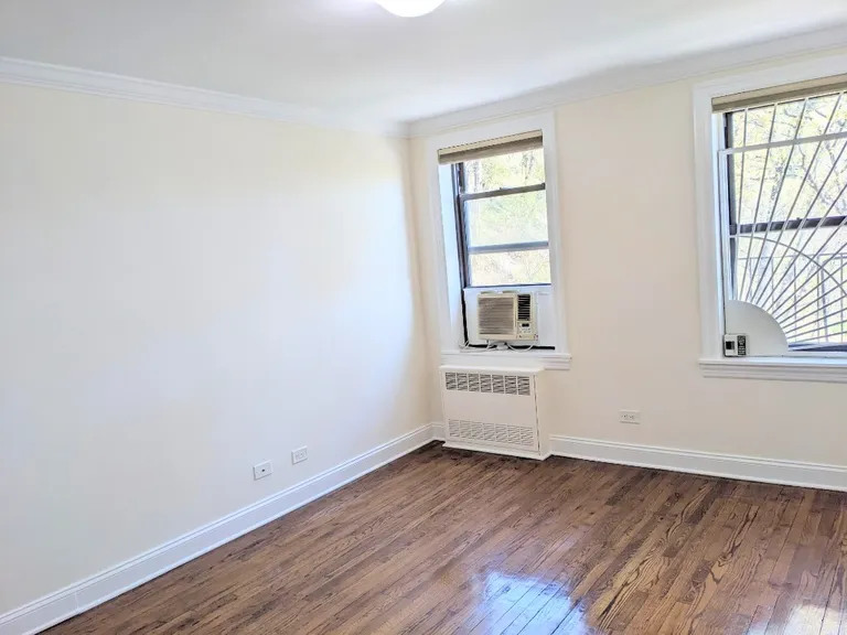 New York City Real Estate | View 295 Bennett Avenue, 6A | 2 Beds, 1 Bath | View 1