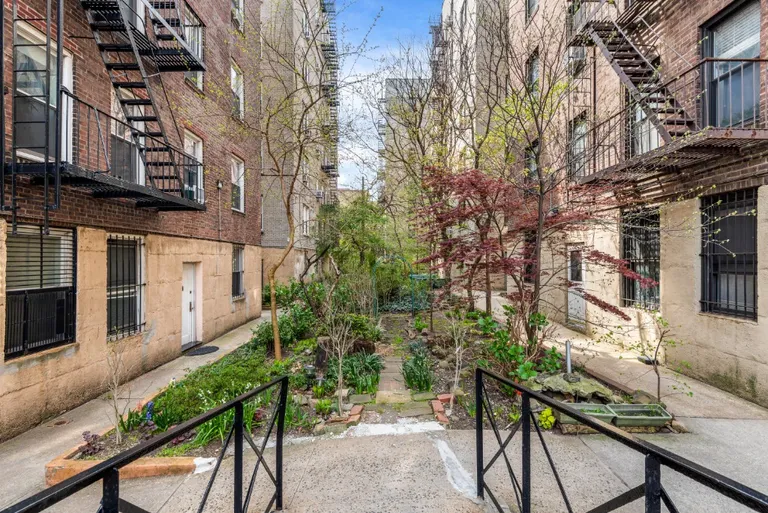 New York City Real Estate | View 41-08 43rd Street, 6E | room 19 | View 20