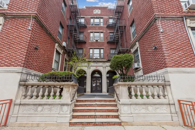 New York City Real Estate | View 421 Crown Street, 14R | room 6 | View 7